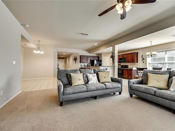 2nd image of 1432 Teal Ln