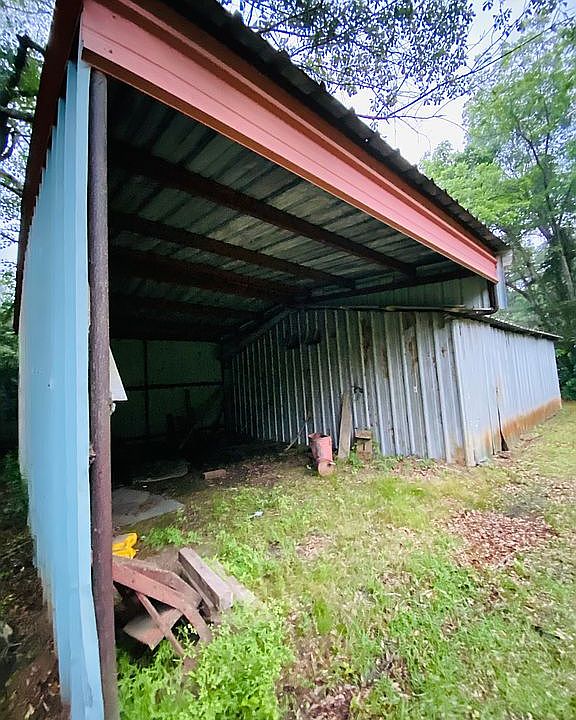 1st image of 532 Fm 1943 Rd W