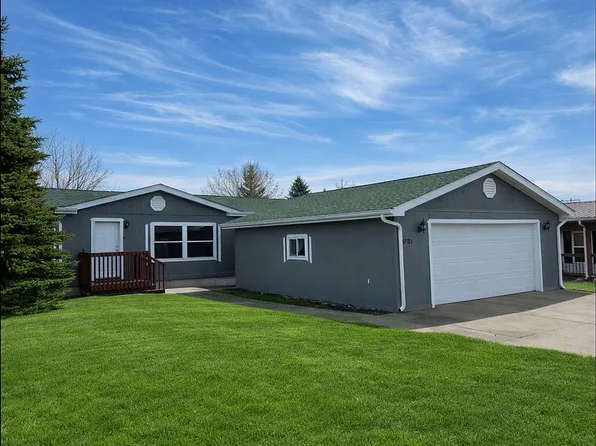 3703 Jericho Rd, Bismarck, ND 58503