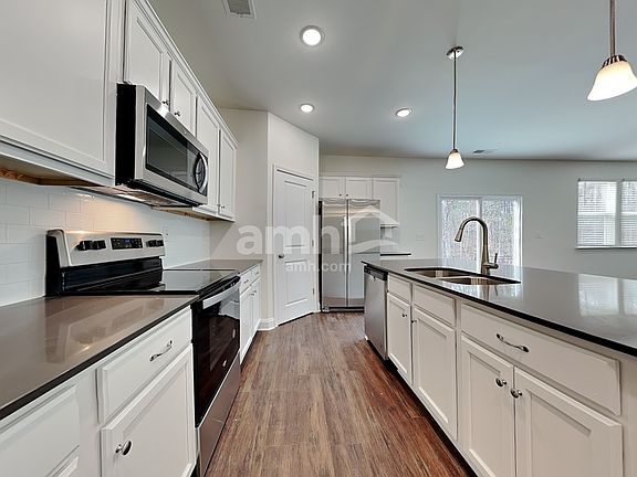 3rd image of 13006 Redwind Dr