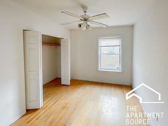 3rd image of 1902 W Winnemac Ave #1
