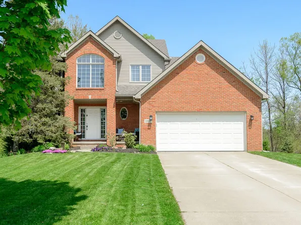 1081 St Andrews Dr, Whitmore Lake, MI 48189