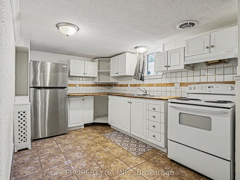 130 Lauder Ave #LOWER — Photo 6