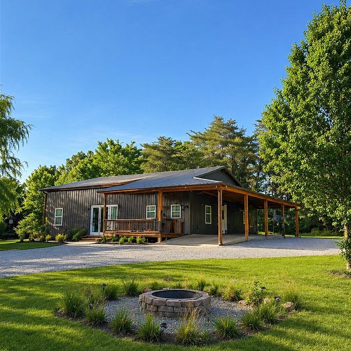 1st image of 100 Meredith Ridge Rd