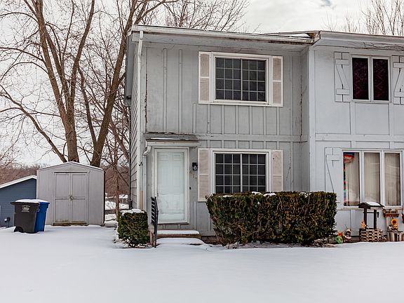 2nd image of 617 Hickory Hill Ln