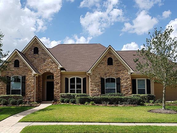 3rd image of 4914 Hollowvine Ln