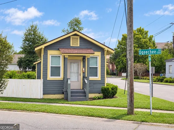 1712 Ogeechee Rd, Savannah, GA 31415