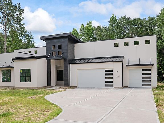 2nd image of 1519 Silver Creek Ln