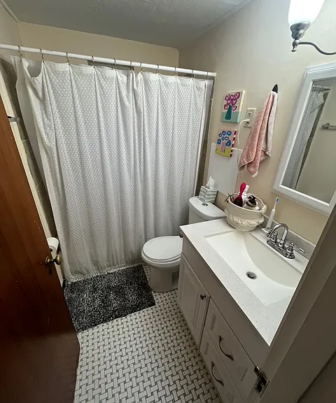 810 Ellison Ave #4 — Photo 6