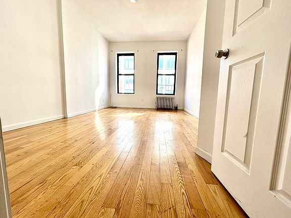 2nd image of 208 E 124th St #17