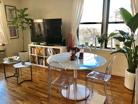 Rented by Bold New York | media 1