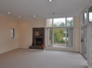 696 Mowbray Arch APT 720, Norfolk, VA 23507