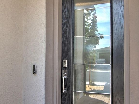 4th image of 2134 Butte Creek Dr