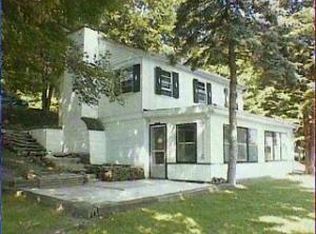 12075 S Sherman Lake Dr, Augusta, MI 49012