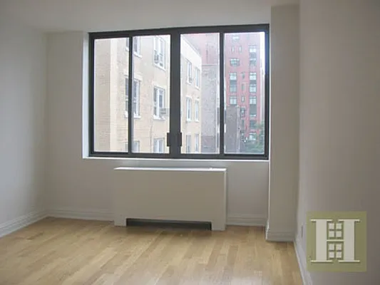 Rented by Halstead Real Estate | media 7