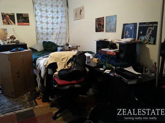 Rented by ZealEstate Group Inc | media 35