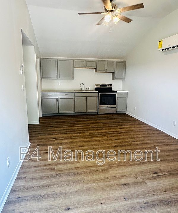 2nd image of 1844 E Main St APT D