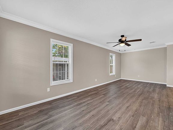 006_280_La_Vista_Dr-Living_room-3415