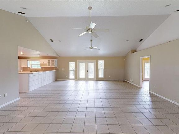 4th image of 13051 SE 137th Ct