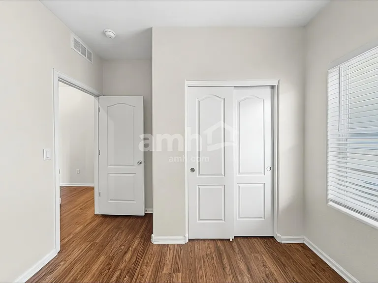 551 Reserve Ave — Photo 17