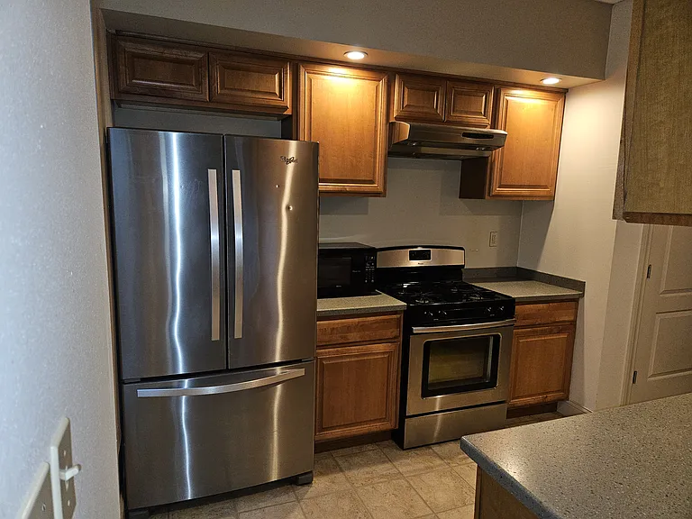 213 Smith Ave #2 — Photo 4