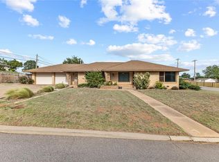 1106 N Caddo St, Weatherford, OK 73096