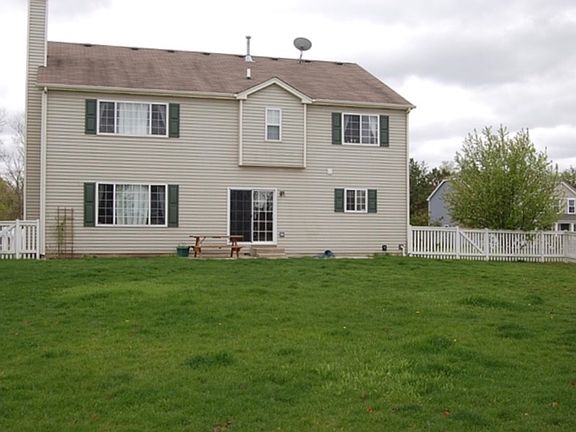 5th image of 1123 Walker Ct