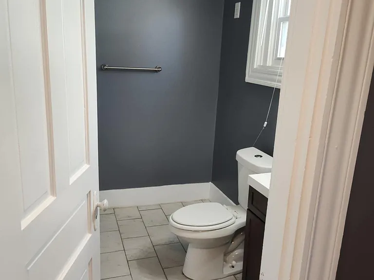 2721 Hyde Park Ave #2 — Photo 7