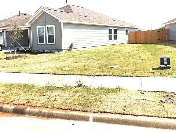 2nd image of 1408 Sunkiss Dr