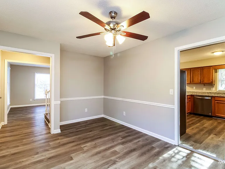 3605 Riverwood Ct — Photo 8