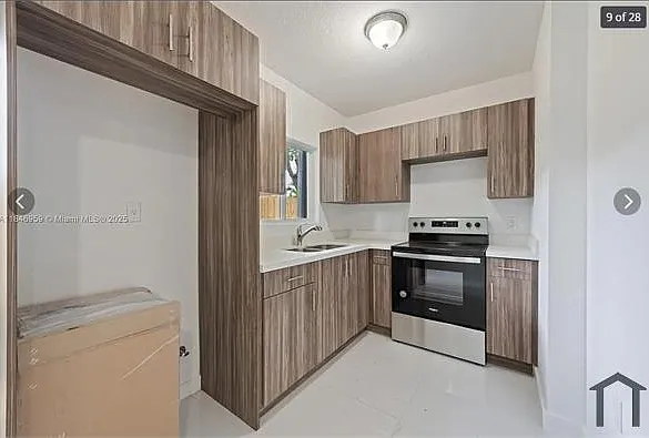 7940 NW 14th Ave #B — Photo 13