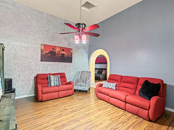 5th image of 6917 Pearl Ridge Dr