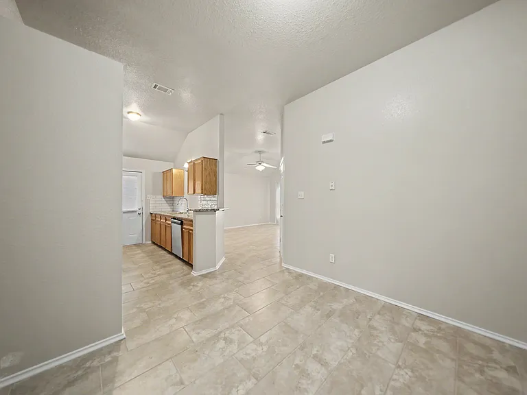 4303 Alleeta Dr, Killeen — Photo 9