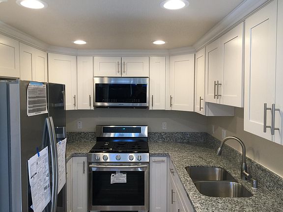 2nd image of 591 Parkview Dr