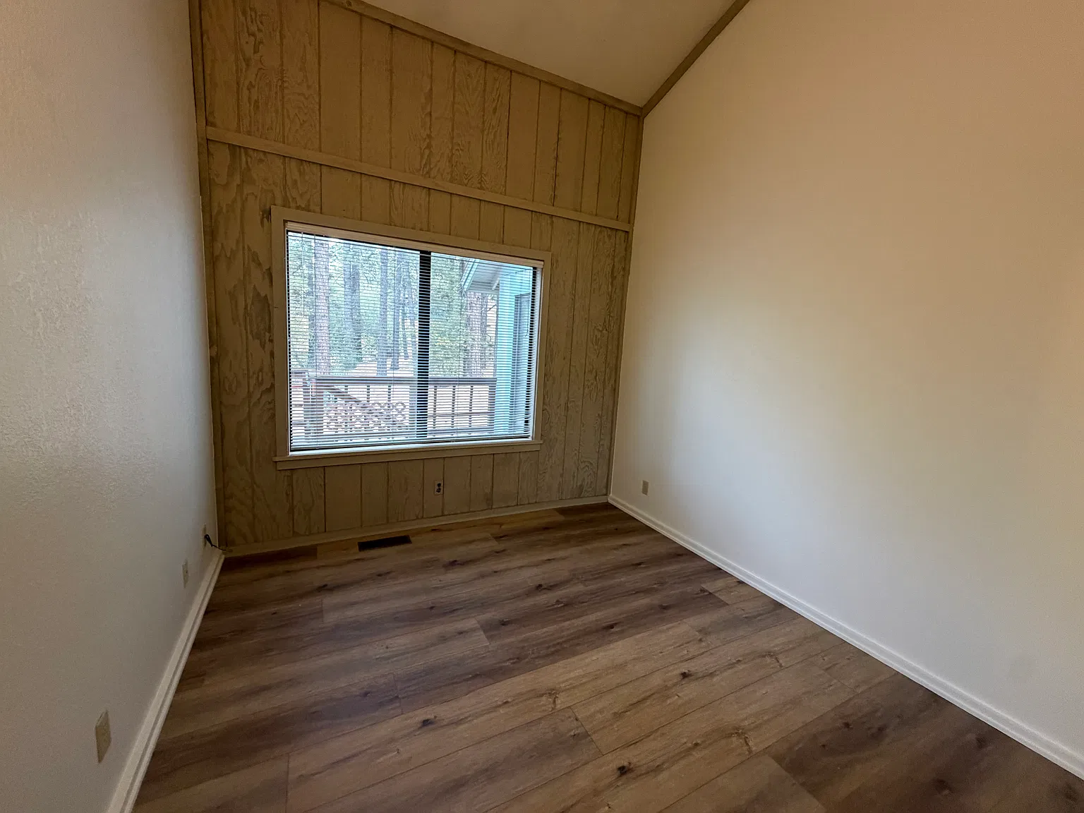 3 bed, 2.5 bath, 1937 sqft, $2,450 — Photo 4