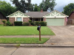 510 Daffodil St, Lake Jackson, TX 77566