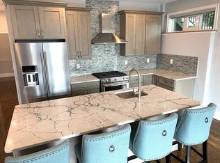 115 Gladstone St #1, Boston, MA 02128