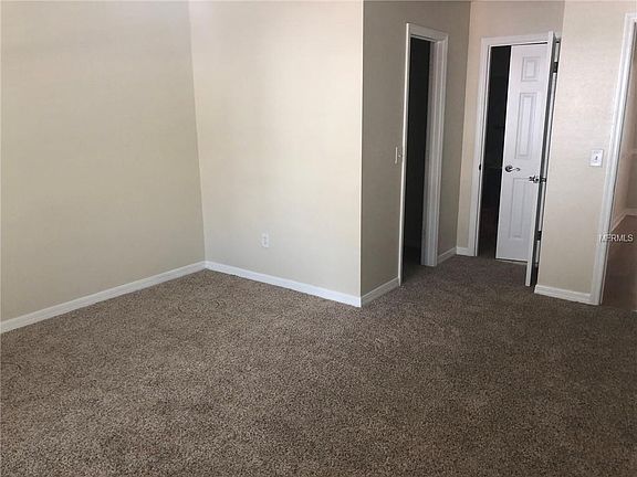 5th image of 3116 Valley Oaks Dr