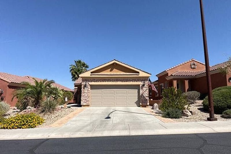 1st image of 1074 Sundial Ln