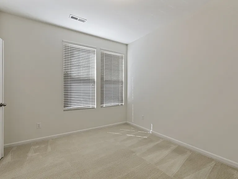 436 Carthage Ct — Photo 8