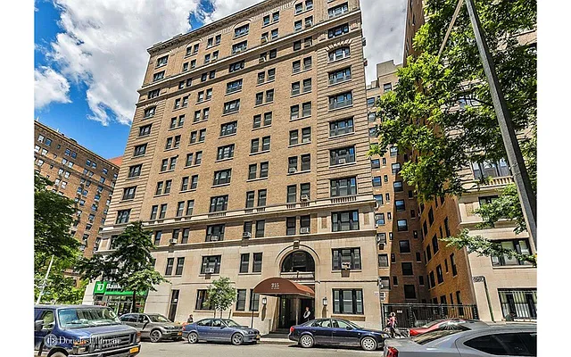 Sold by Douglas Elliman | media 16