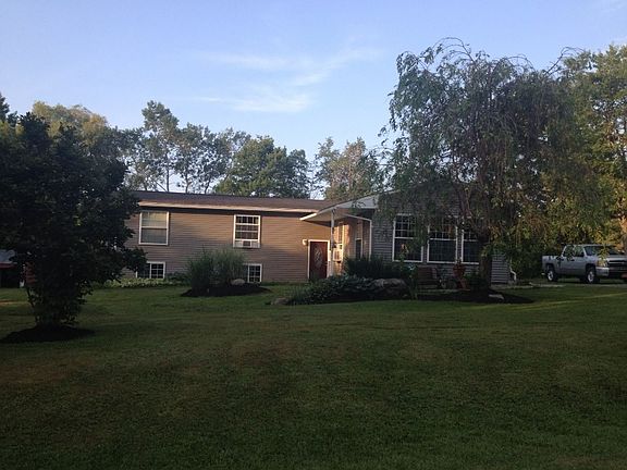 3rd image of 5 Cricket Ln