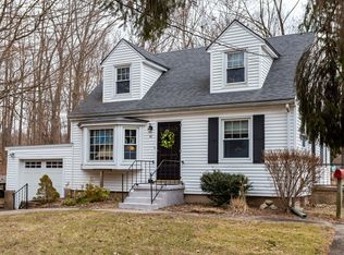 16 Bevin Blvd, East Hampton, CT 06424