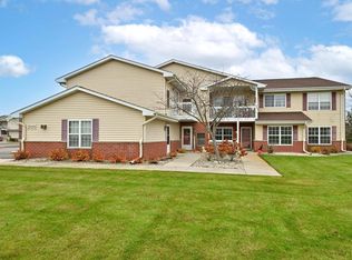 25151 87th St #11-3, Salem, WI 53168