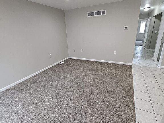 3rd image of 11020 Essex Ave