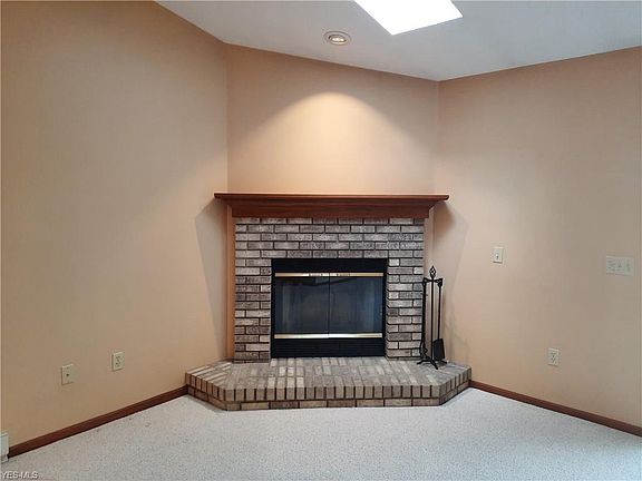 3rd image of 650 Sturbridge Dr Unit 26