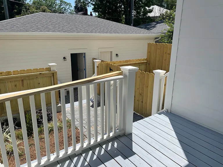 549 E Gwinnett St — Photo 3