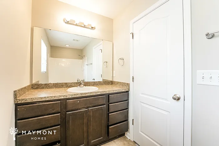 154 Tyger St — Photo 9