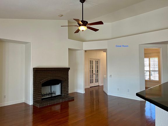 3rd image of 3319 E Tonto Ln