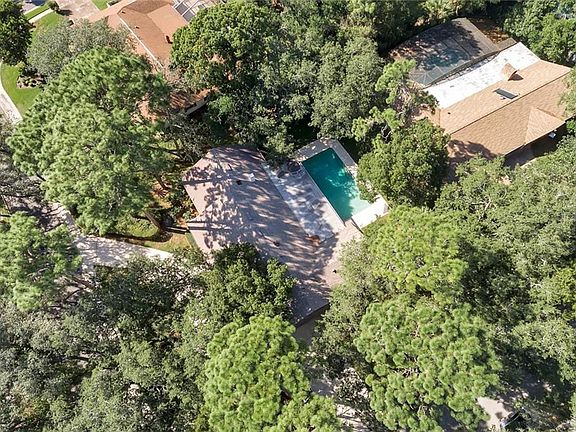 5th image of 200 S Sweetwater Cove Blvd